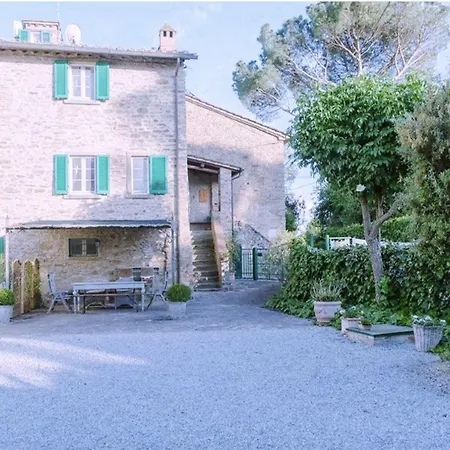 Casa Fiore Alla Fila, Tipica Casa Colonica Con Piscina Country house Cortona