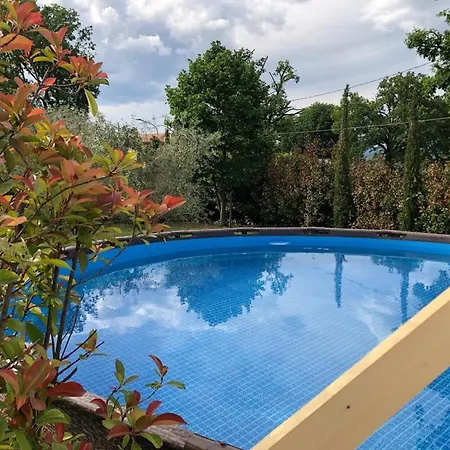 Casa Fiore Alla Fila, Tipica Casa Colonica Con Piscina Country house